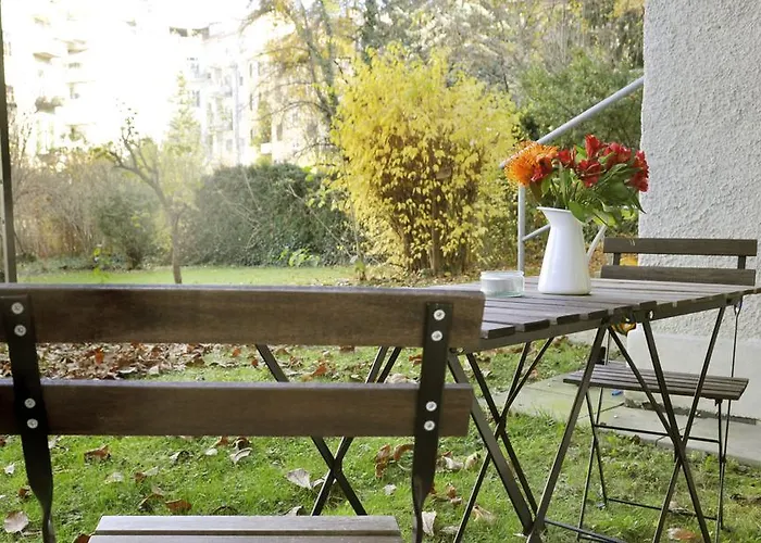 Апартаменты Im Univiertel Mit Garten Грац