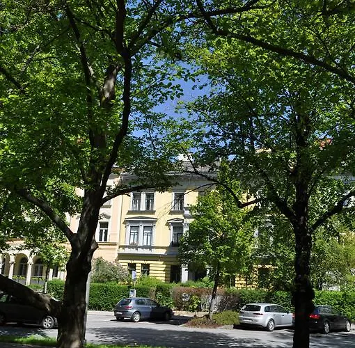 Im Univiertel Mit Garten Апартаменты Грац